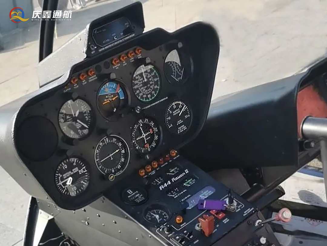 4架罗宾逊R44直升机出售,国内现货,均适航状态,带空调和空速管加温! 4架罗宾逊R44直升机出售,国内现货,均适航状态,带空调和空速管加温!