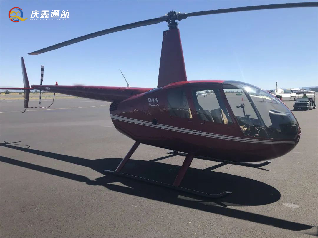 4架罗宾逊R44直升机出售,国内现货,均适航状态,带空调和空速管加温! 4架罗宾逊R44直升机出售,国内现货,均适航状态,带空调和空速管加温!